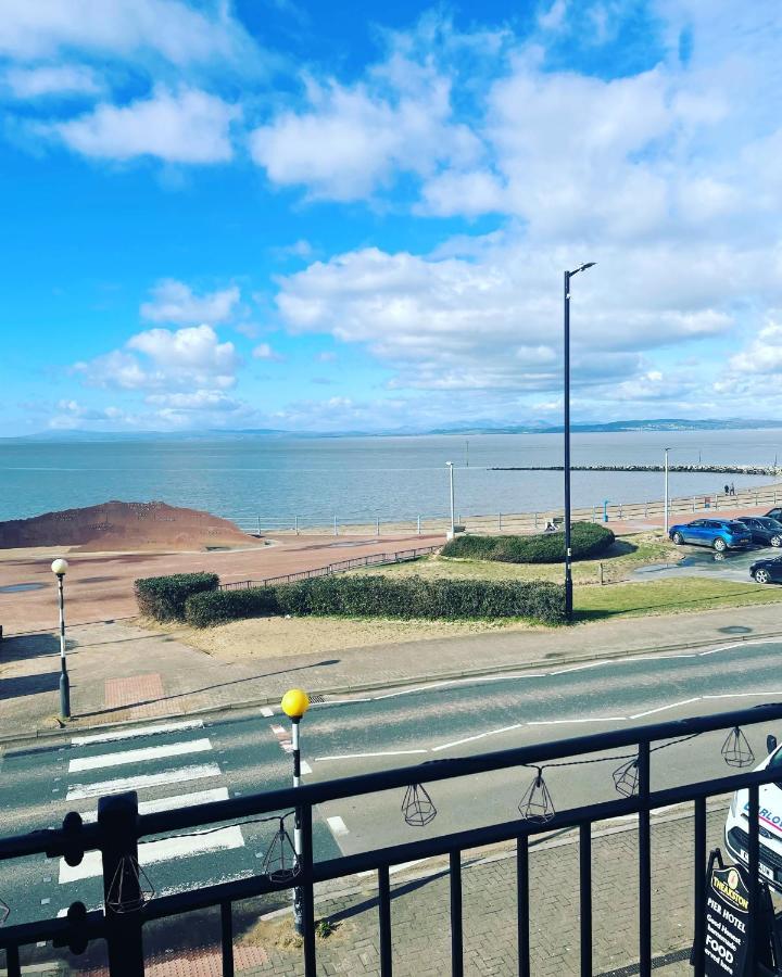 The Croston Balcony Apartment- Morecambe Central Promenade, Beach Front And Sea Views Dış mekan fotoğraf