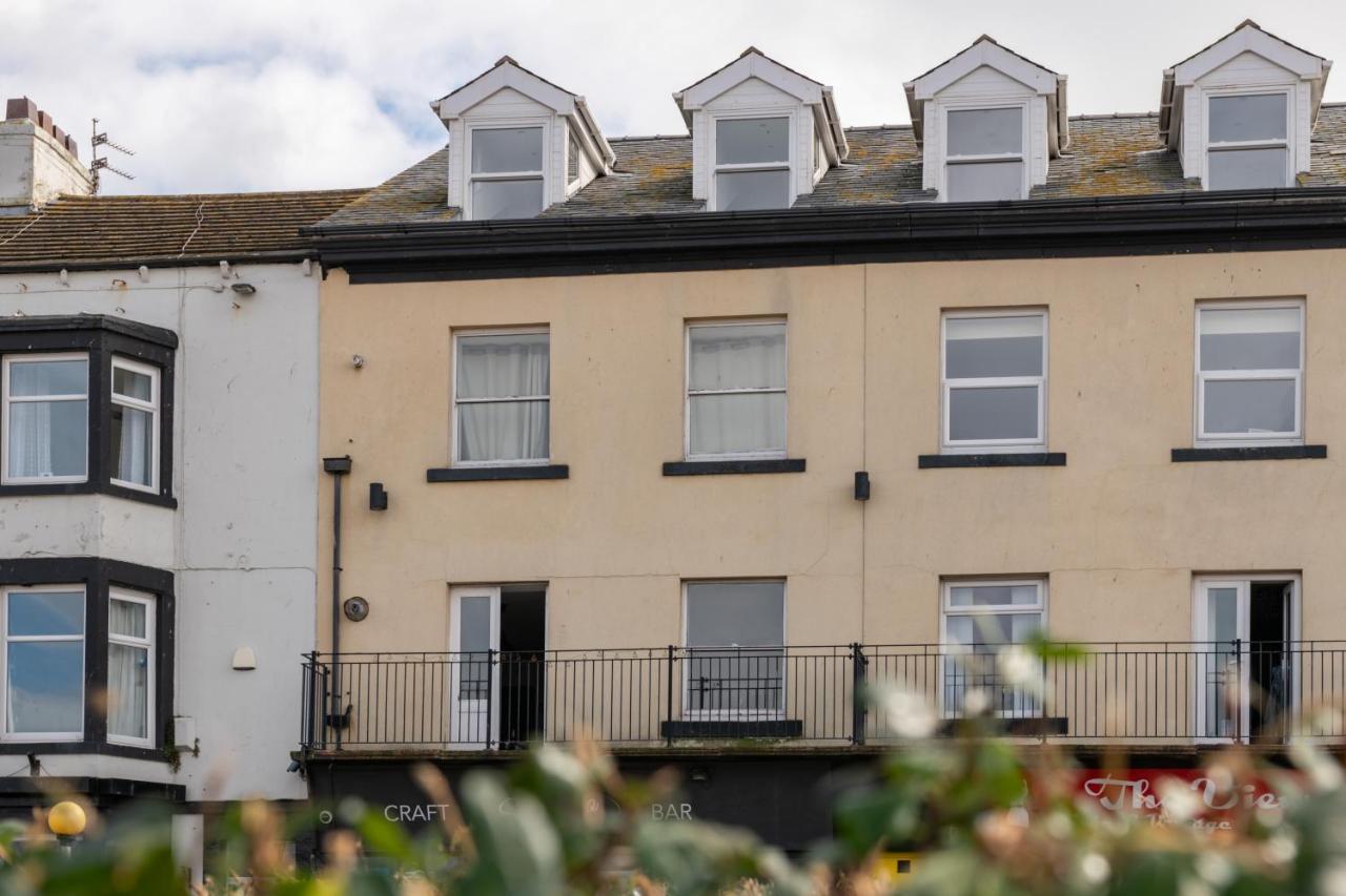 The Croston Balcony Apartment- Morecambe Central Promenade, Beach Front And Sea Views Dış mekan fotoğraf